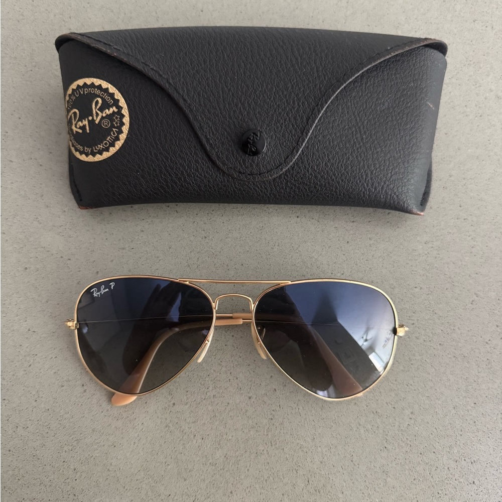 Ray-Ban Gold Aviator Sunglasses with Black Case